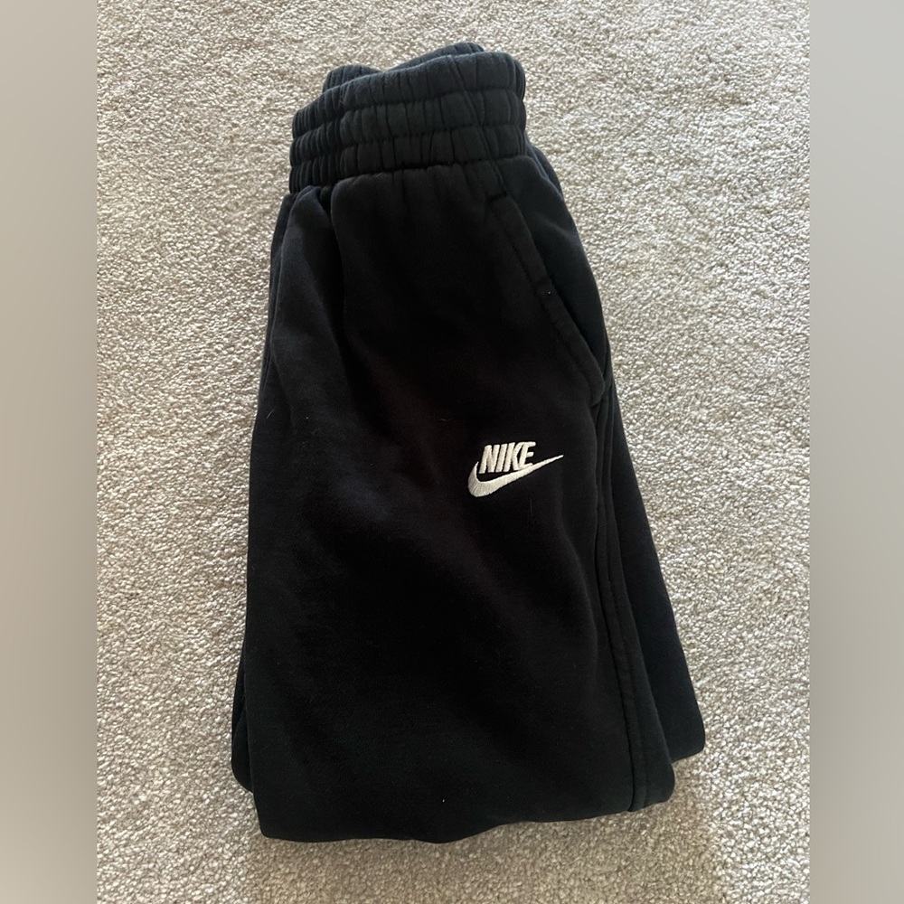 Nike Girls Black Sweatpants